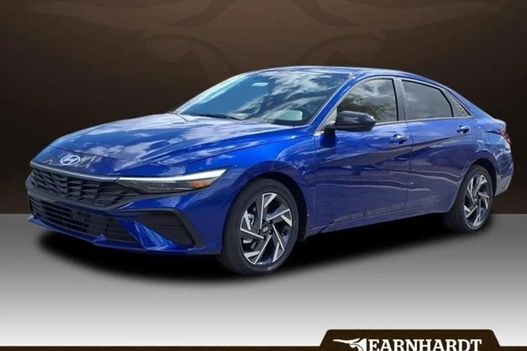 2025 Hyundai Elantra Blue SEL Sport photo 1