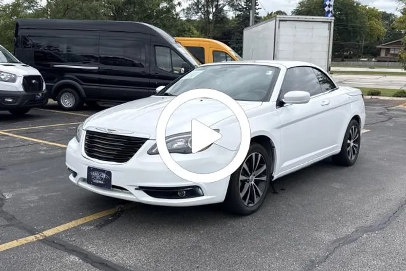 2012 Chrysler 200 S photo 1