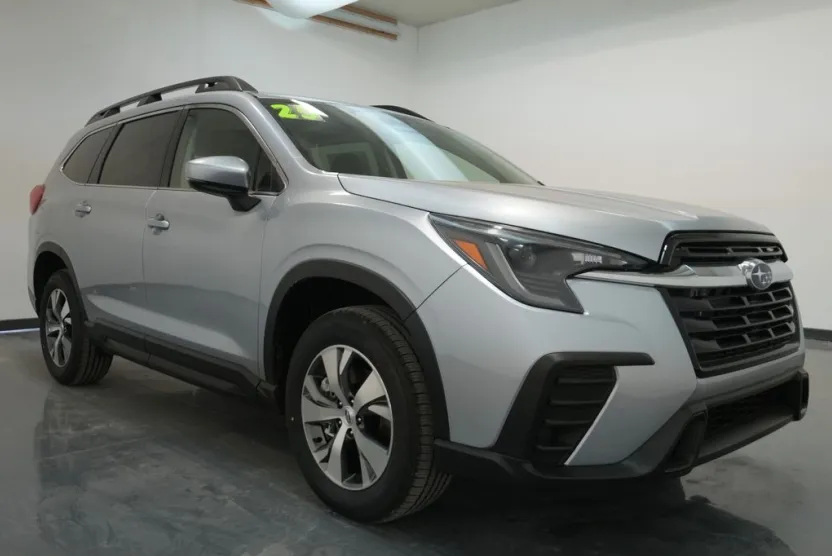 2025 Subaru Ascent Premium photo 1