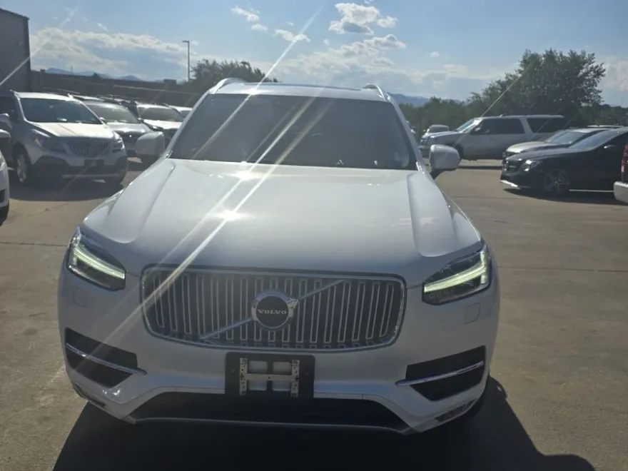 2019 Volvo XC90 T6 Inscription photo 1