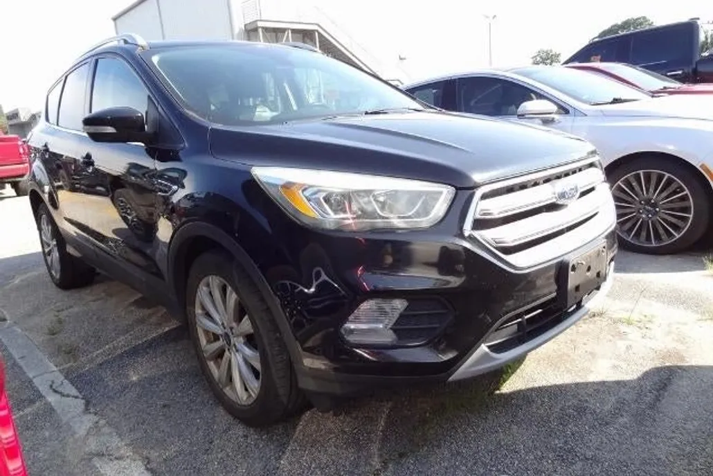 2017 Ford Escape Titanium photo 1