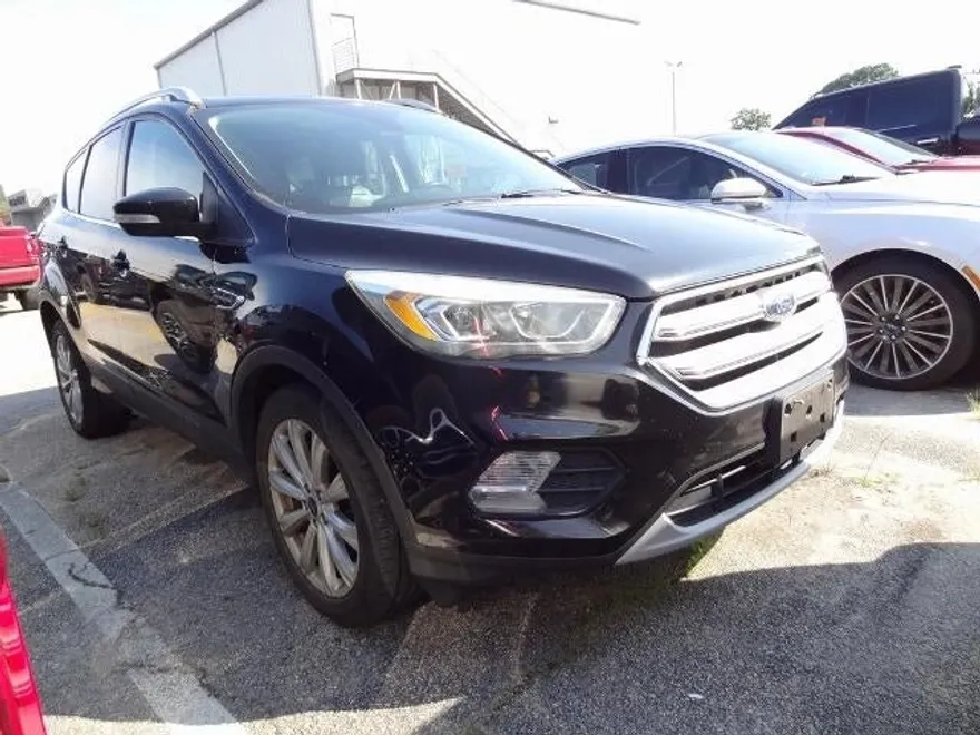 2017 Ford Escape Titanium photo 1