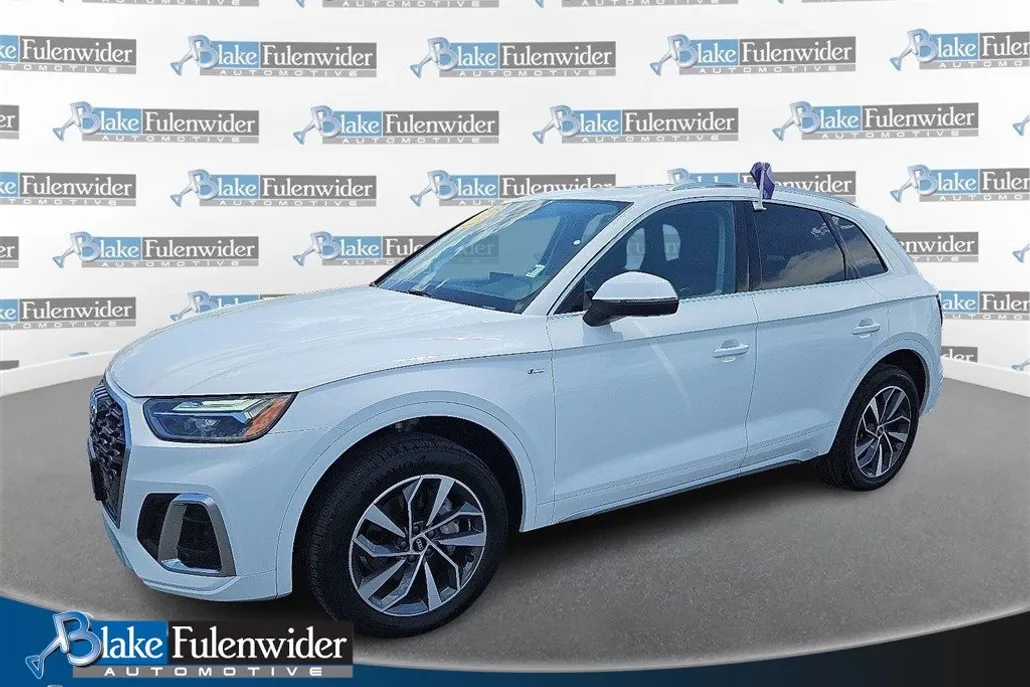 2022 Audi Q5 S line Premium Plus photo 1