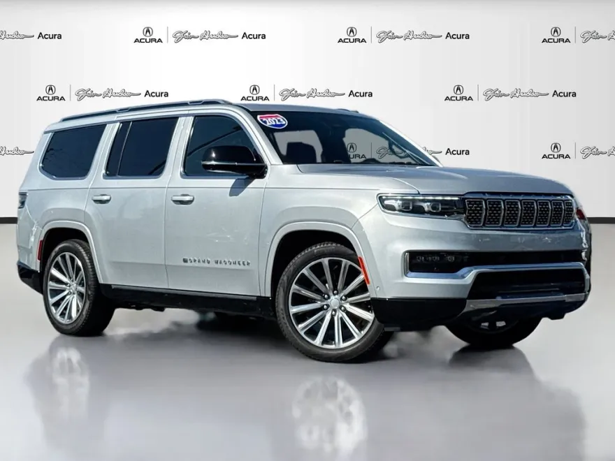 2023 Jeep Grand Wagoneer II photo 1