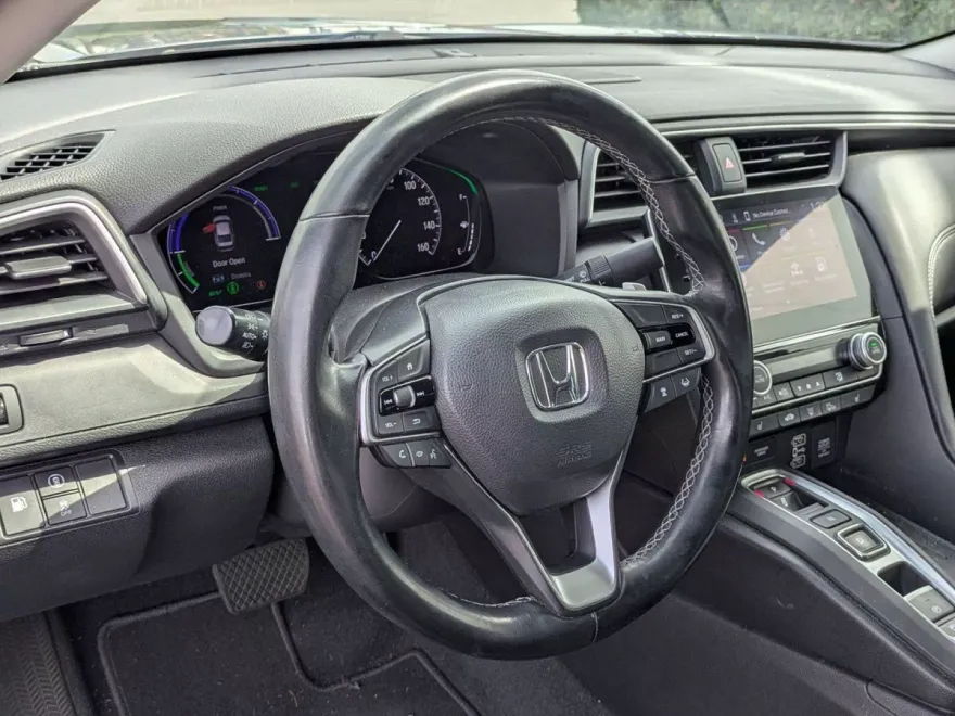 2022 Honda Insight Touring photo 1