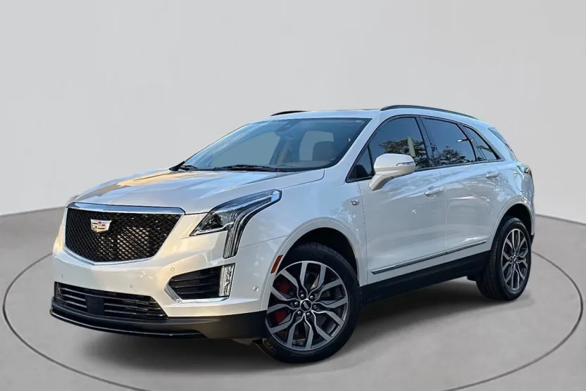 2023 Cadillac XT5 Sport photo 1