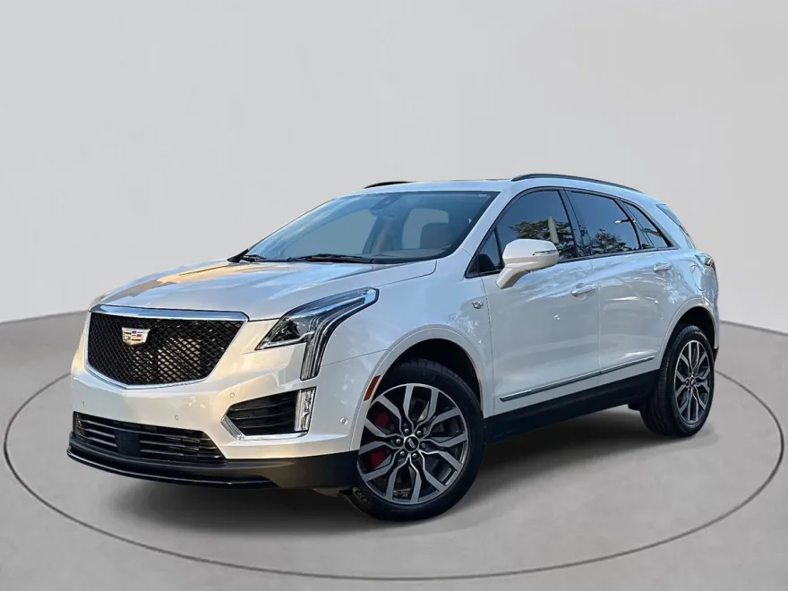 2023 Cadillac XT5 Sport photo 1