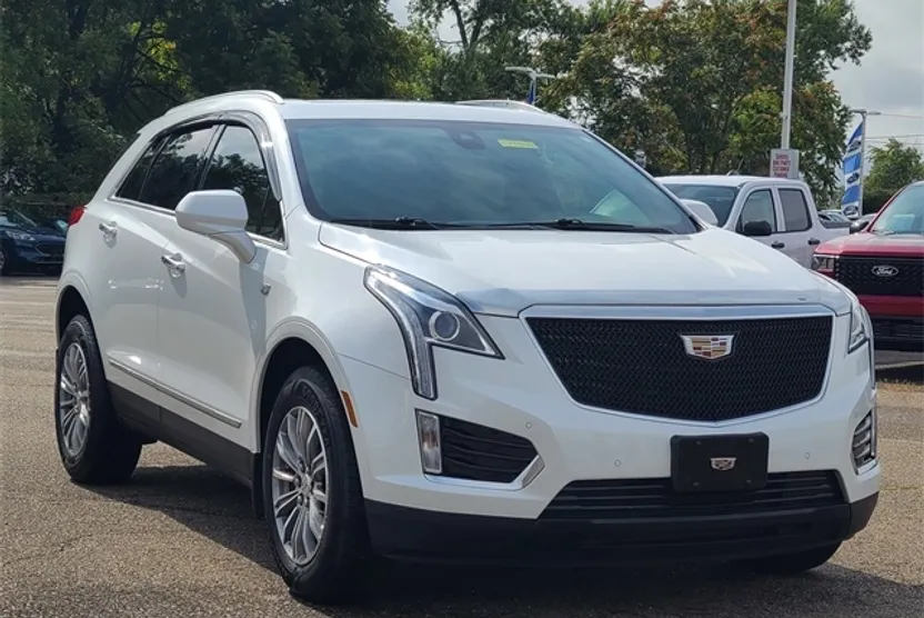 2019 Cadillac XT5 Luxury photo 1