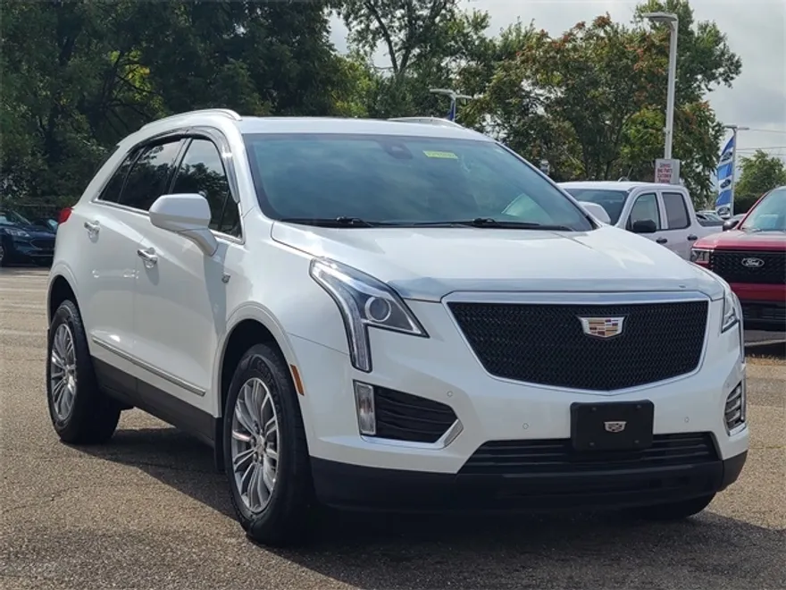 2019 Cadillac XT5 Luxury photo 1