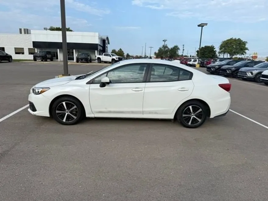 2023 Subaru Impreza Premium photo 1
