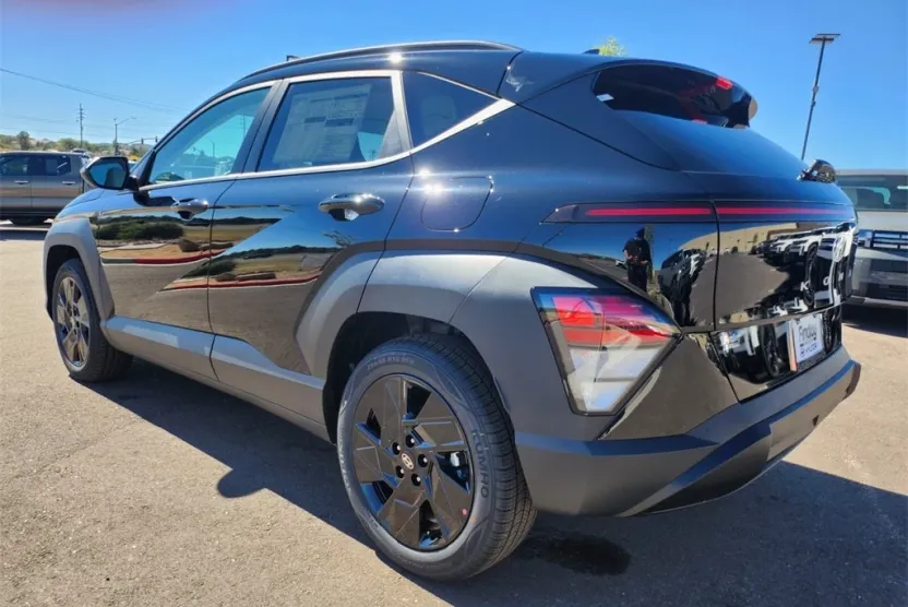 2026 Hyundai Kona SEL photo 1