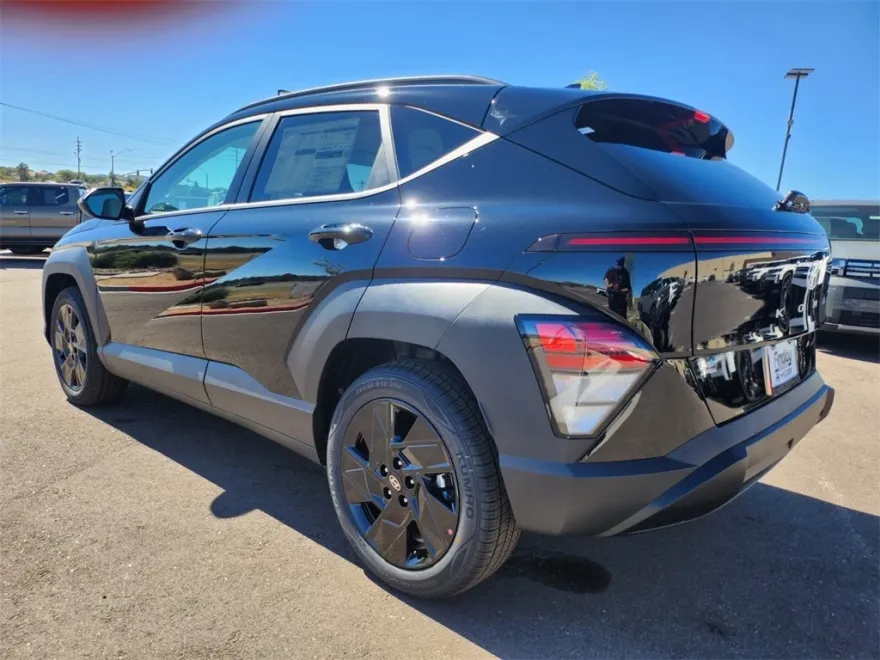 2026 Hyundai Kona SEL photo 1