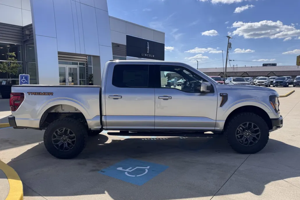 2025 Ford F-150 Tremor photo 1