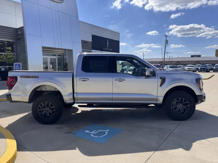 2025 Ford F-150 Tremor photo 1