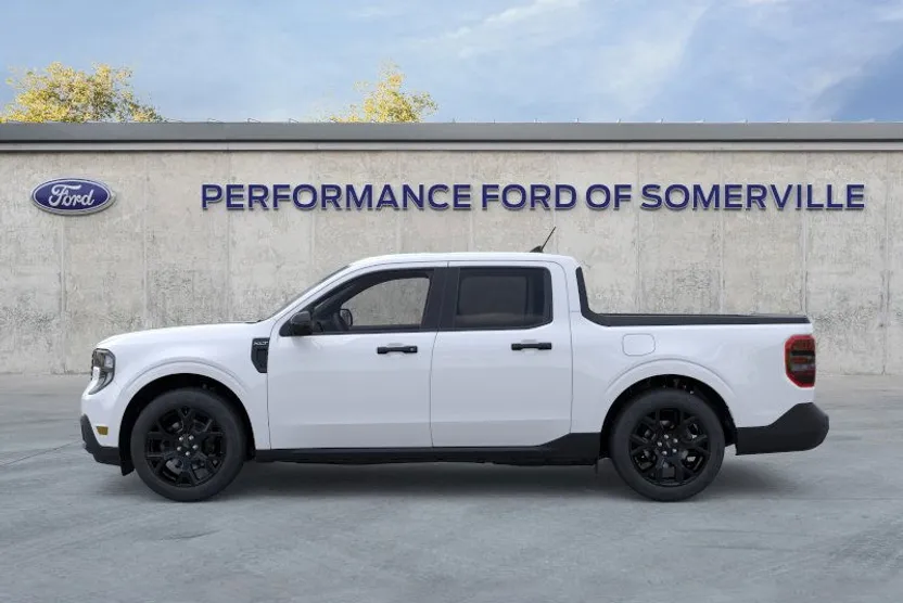 2025 Ford Maverick XLT photo 1
