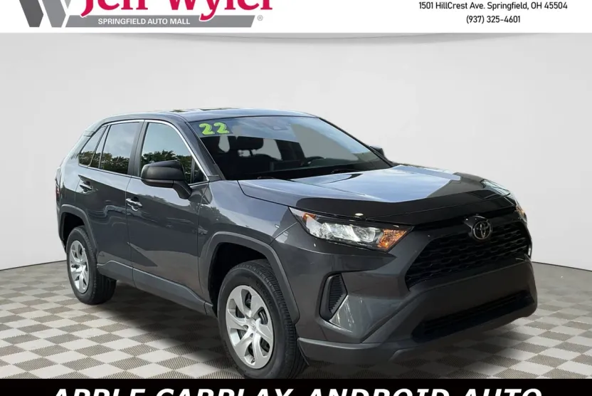 2022 Toyota RAV4 LE photo 1