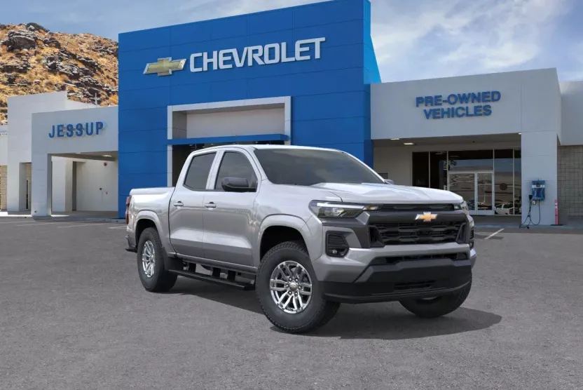 2026 Chevrolet Colorado LT photo 1