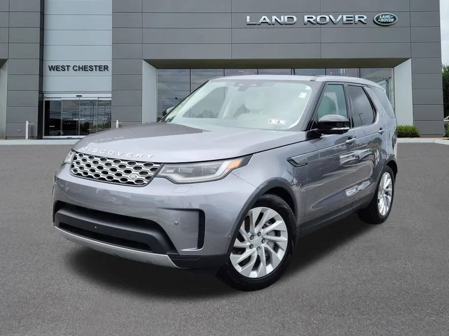 2024 Land Rover Discovery S photo 1