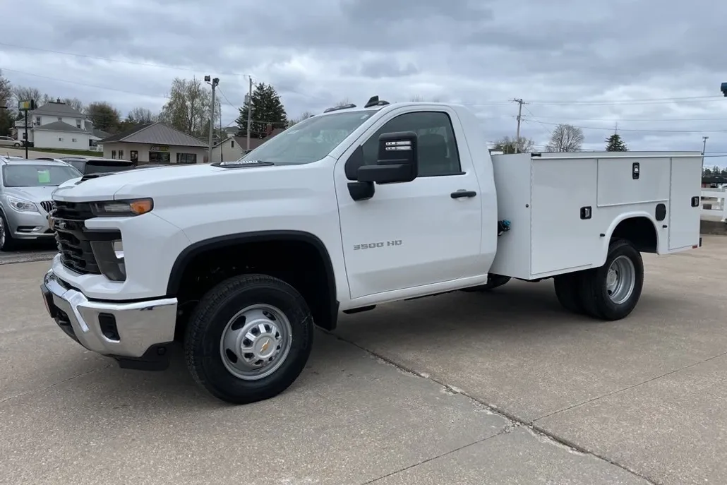 2025 Chevrolet Silverado 3500HD Work Truck photo 1