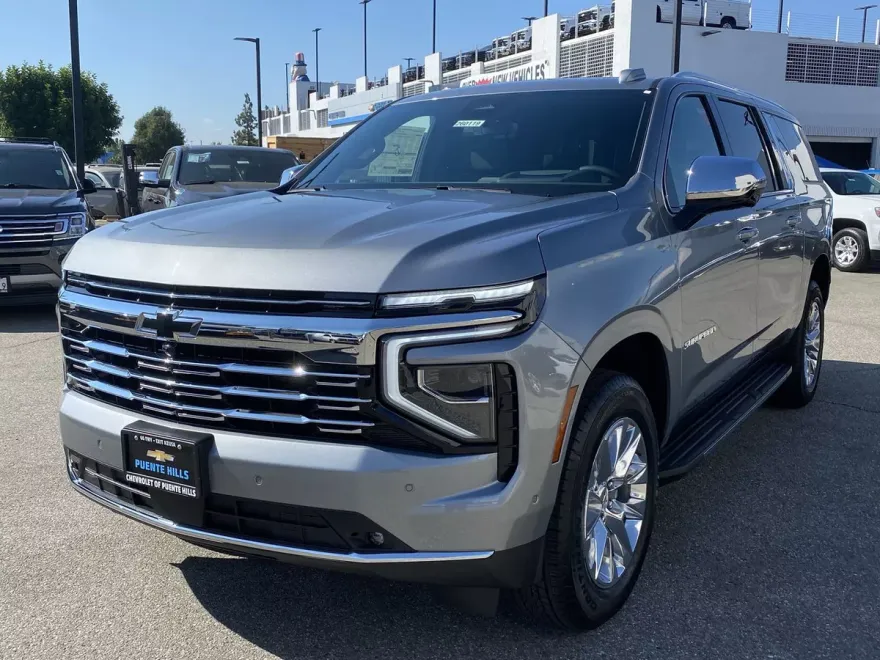 2026 Chevrolet Suburban Premier photo 1