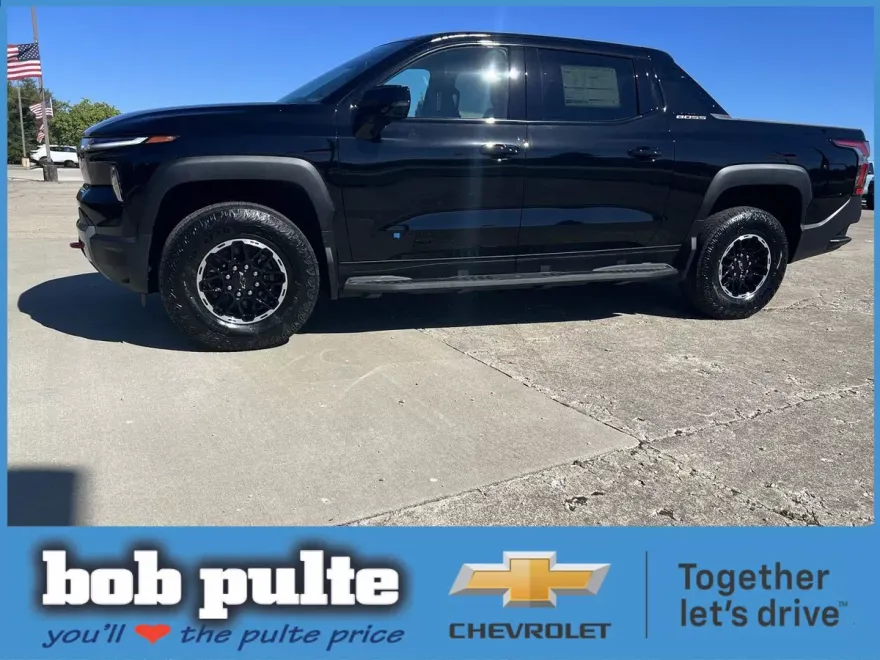 2026 Chevrolet Silverado EV Trail Boss photo 1