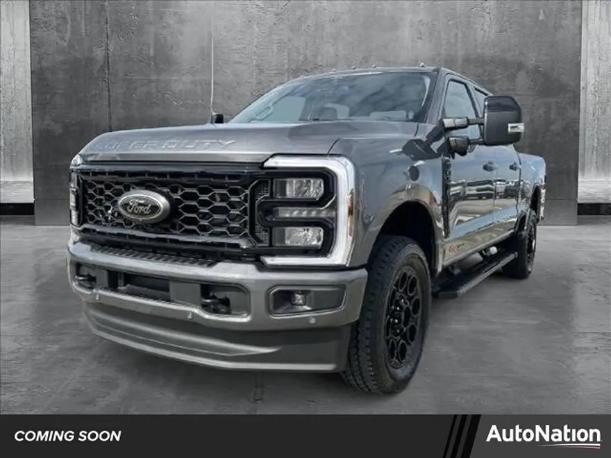 2025 Ford F-350 Platinum photo 1