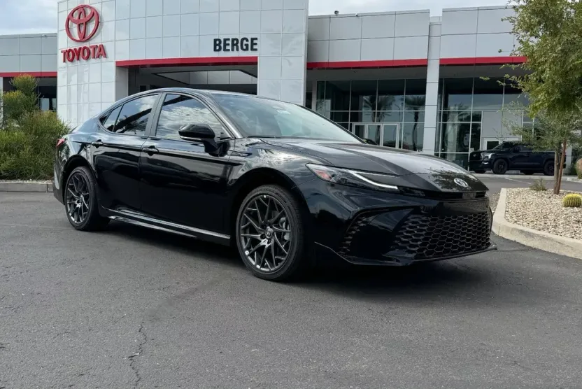 2025 Toyota Camry XSE photo 1