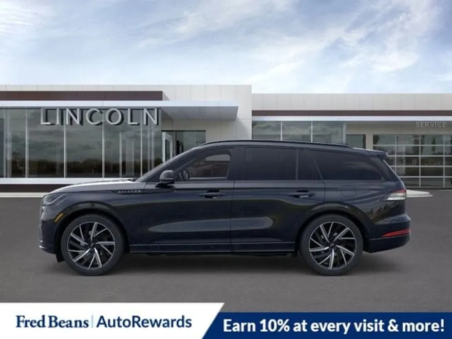 2025 Lincoln Aviator Black Label photo 1