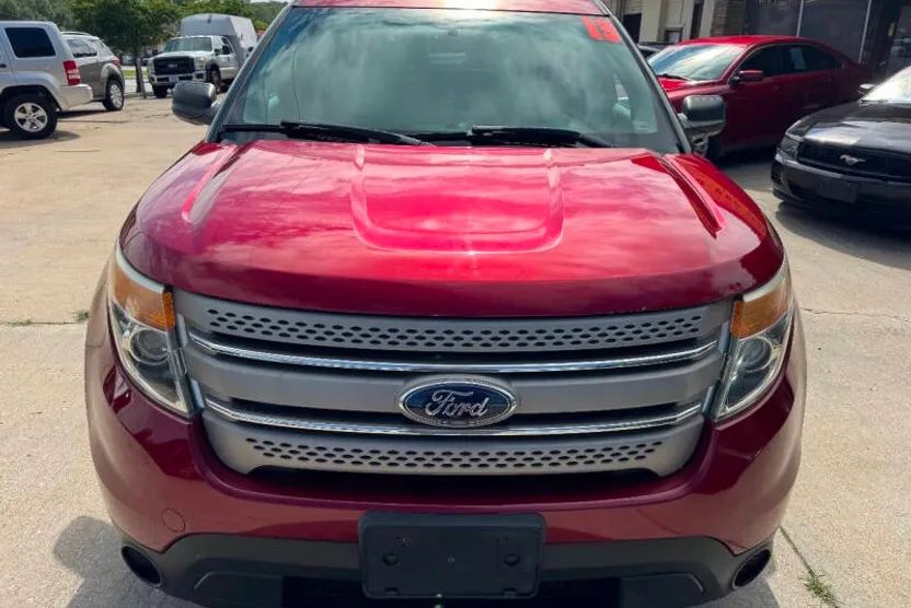 2013 Ford Explorer Base photo 1