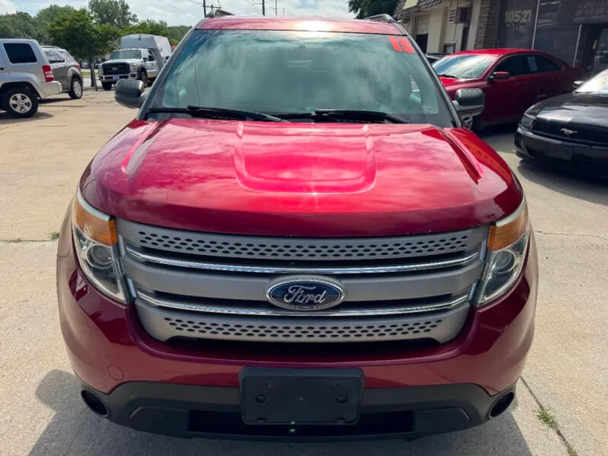 2013 Ford Explorer Base photo 1