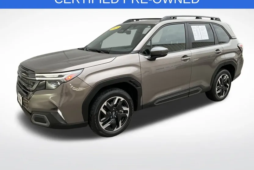 2025 Subaru Forester Limited Base photo 1