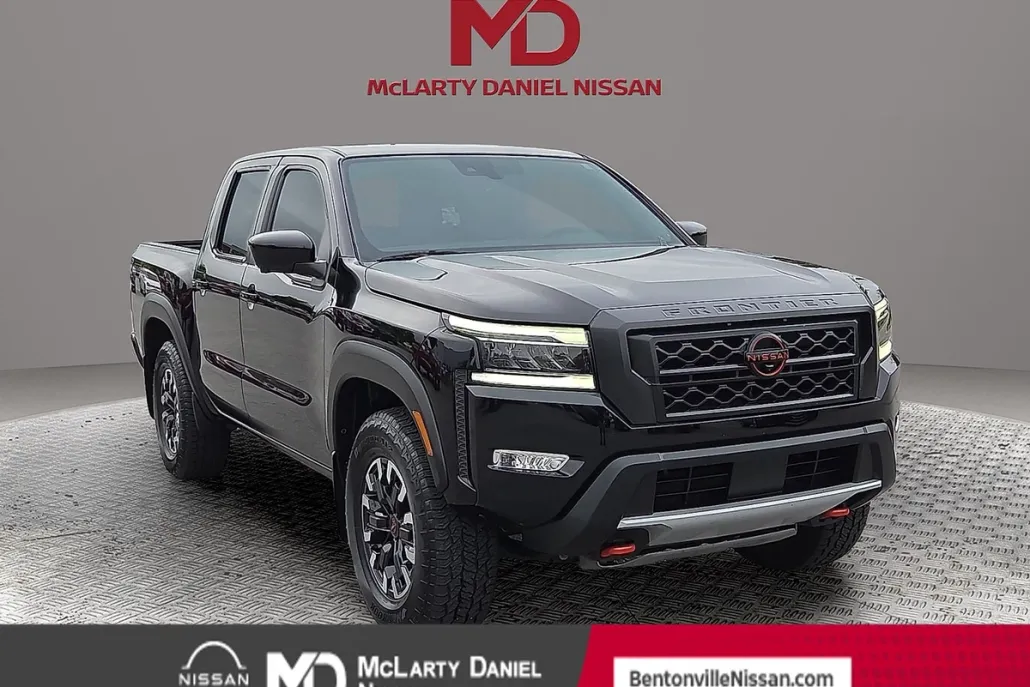 2023 Nissan Frontier PRO-4X photo 1