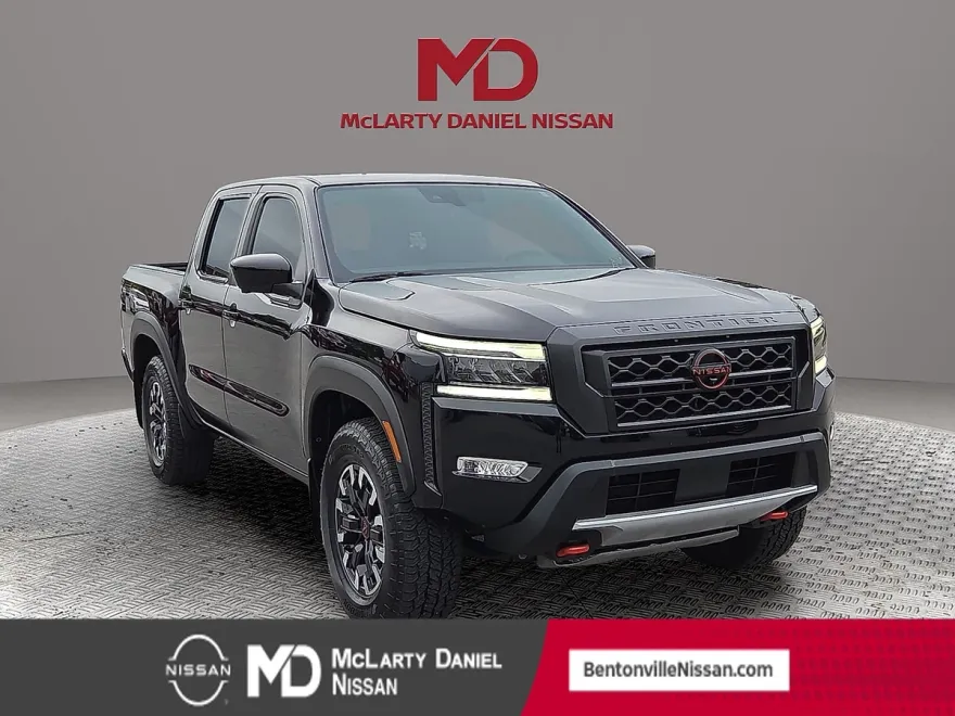 2023 Nissan Frontier PRO-4X photo 1