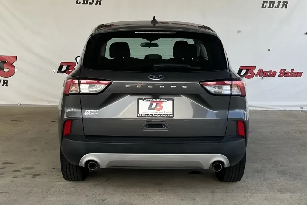 2021 Ford Escape S photo 1
