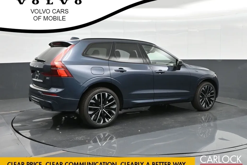 2026 Volvo XC60 B5 photo 1