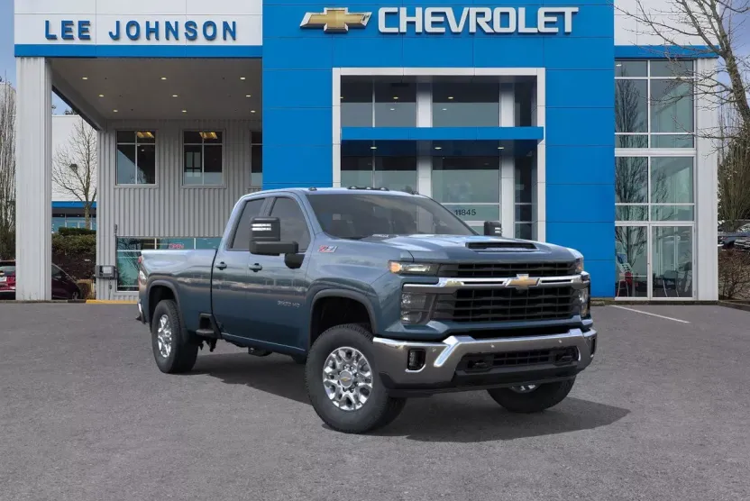 2026 Chevrolet Silverado 3500HD LT photo 1