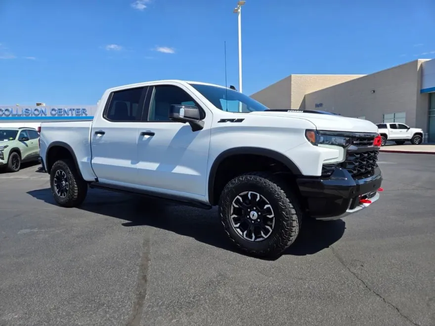 2025 Chevrolet Silverado 1500 ZR2 photo 1