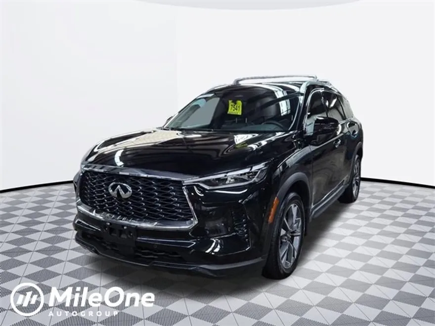 2025 Infiniti QX60 Luxe photo 1
