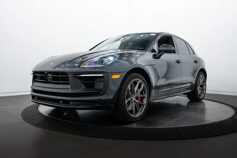 2025 Porsche Macan GTS photo 1