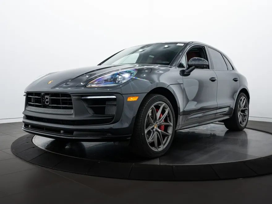2025 Porsche Macan GTS photo 1