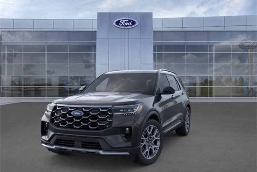 2025 Ford Explorer Platinum photo 1