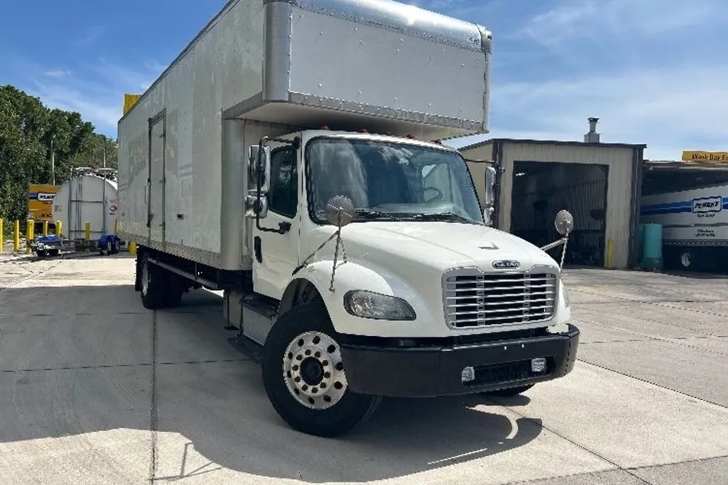 2017 Freightliner M2 106 Medium Duty photo 1