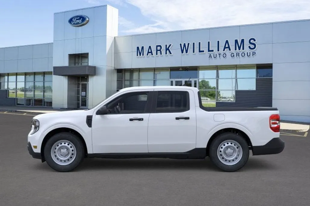 2025 Ford Maverick XL photo 1