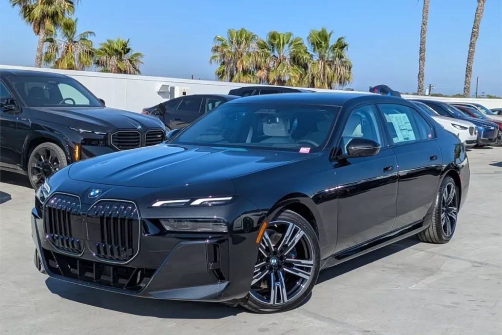 2025 Bmw 760i xDrive photo 1