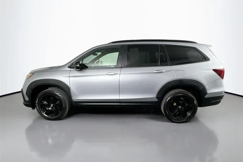2022 Honda Pilot TrailSport photo 1