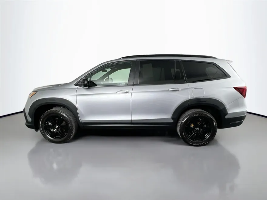 2022 Honda Pilot TrailSport photo 1