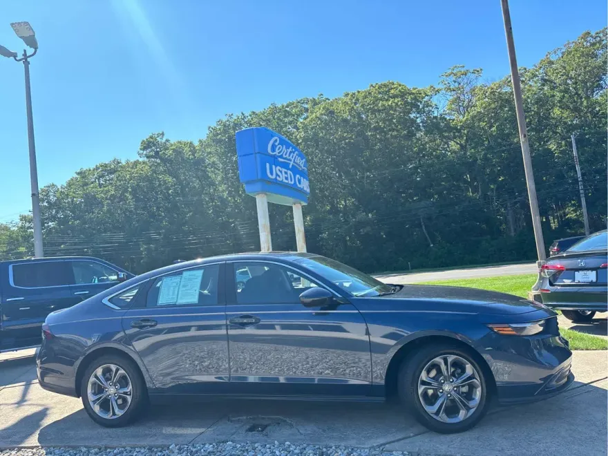 2024 Honda Accord EX photo 1