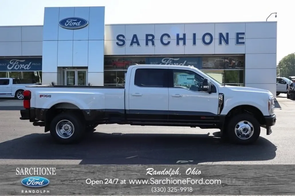 2025 Ford F-350 photo 1