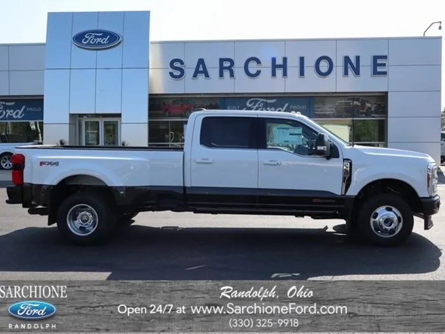 2025 Ford F-350 photo 1