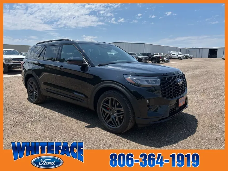 2025 Ford Explorer ST photo 1